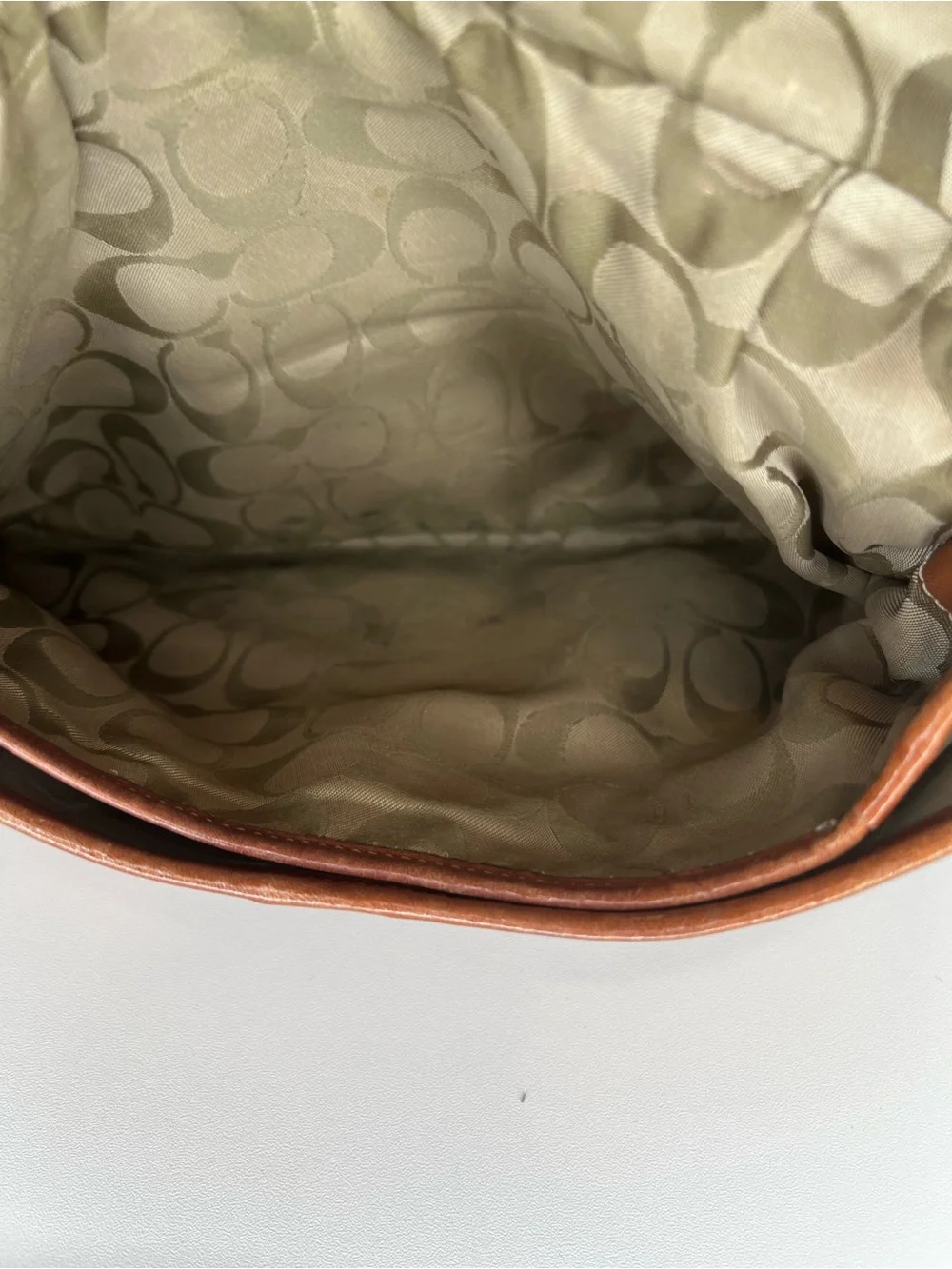 VINTAGE Coach Soho Flap Shoulder Bag British Tan Leather F10192 Y2K